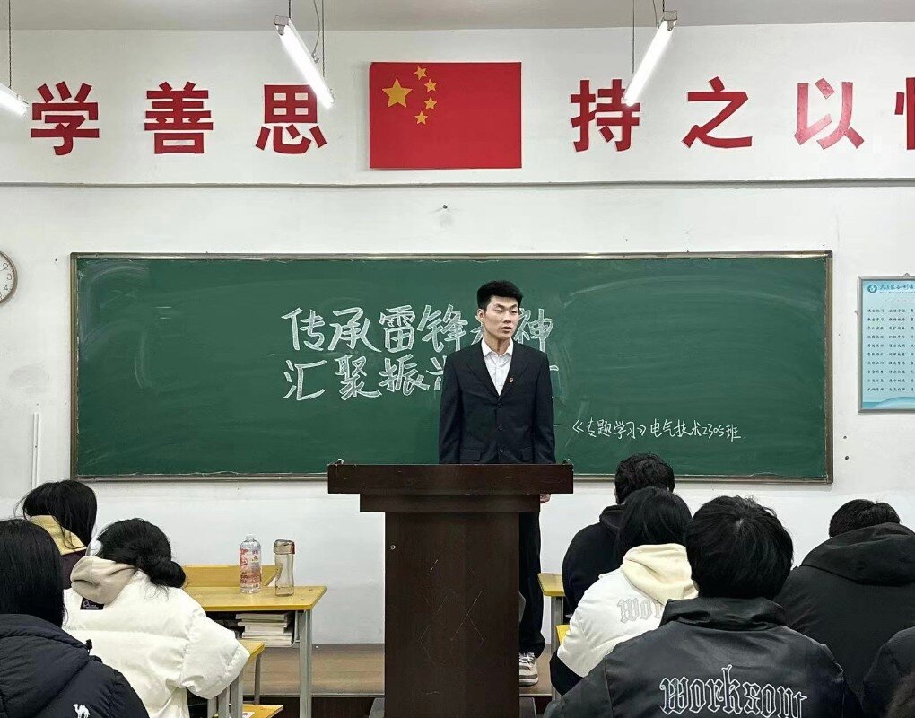 9d20fa1b87fc9b19260d65d2c00533e